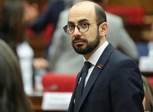 Трудно понять, что фотографии публиковать нельзя? Артур Ованнисян