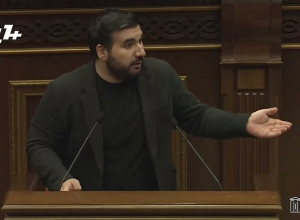 Вчера к нам в дом посылали молодежь, сегодня оппозиционеры не смотрят мне в лицо: Алексанян