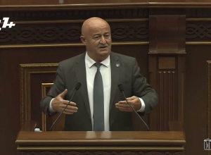 Вы распространяете дезинформацию: Акоп Аршакян – Овику Агазаряну