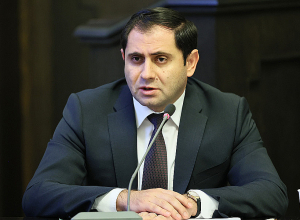 Новая система: переход от обязательной службы рядовых и офицеров к службе по контракту