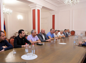 Արցախի ԱԺ պատգամավորները հանդիպել են ՀՀ ԱԺ ՔՊ խմբակցության պատգամավորների հետ