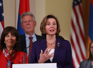 Փելոսին ԱԺ֊ում հանդես է գալիս մամուլի համար հայտարարությամբ. Ուղիղ