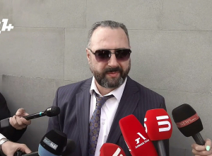 «Եռաբլուրից» բերման է ենթարկվել մոտ 30 ծնող, նրանցից երկուսը մարմնական վնասվածք ունեն. փաստաբան