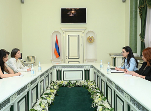 Աննա Վարդապետյանն ընդունել է ԵԽ երևանյան գրասենյակի ղեկավար Մարտինա Շմիդտին