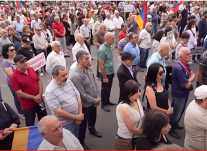 НДП проводит митинг на Площади Свободы, планируется шествие: ПРЯМОЙ ЭФИР