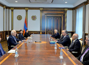 Президент Ваагн Хачатурян принял членов Центрального управления СДПГ