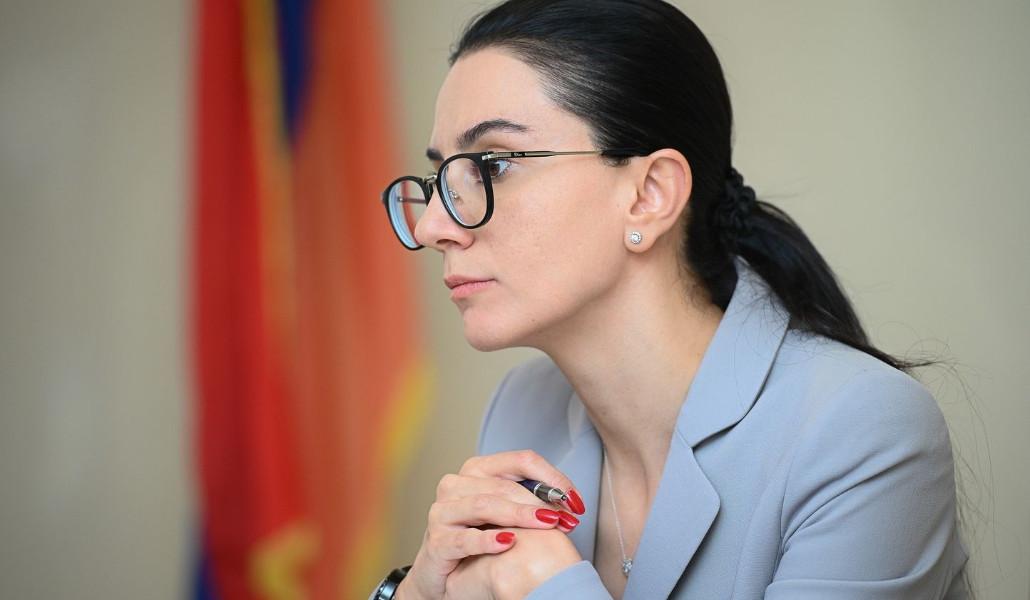 Աննա Վարդապետյան