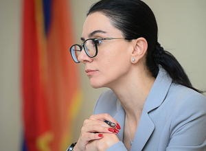 Աննա Վարդապետյանը նկատողություն է նշանակել դատախազի նկատմամբ