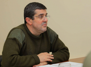 President Arayik Harutyunyan convened an extended working consultation