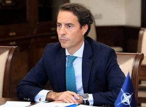 НАТО поддерживает нормализацию отношений между Арменией и Азербайджаном: Хавьер Коломина