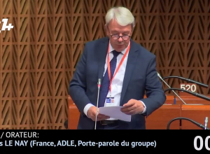 Азербайджанские войска должны покинуть суверенную территорию РА: Жак Ле Не, Франция
