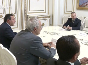 Վարչապետը հանդիպել է արտախորհրդարանական քաղաքական ուժերի ղեկավարներին
