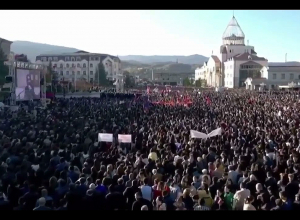 Բազմամարդ հանրահավաք՝ Արցախի Վերածննդի հրապարակում