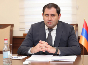 По приказу Сурена Папикяна весь личный состав вооруженных сил получил премии: МО РА