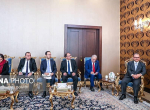 Министр финансов находится в Иране