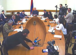 Папикян представил предложение о внесении изменений в Закон о воинской службе