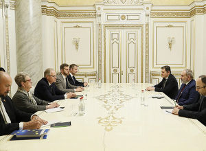 Премьер-министр принял директора Европейской службы внешних связей ЕС