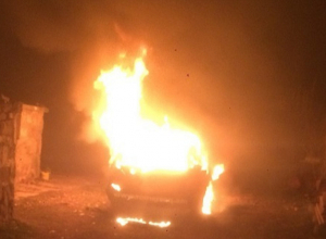 Ձորաղբյուր գյուղի ամառանոցների տներից մեկի բակում ավտոմեքենա է այրվել