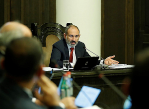 Փաշինյանը վարում է կառավարության նիստը․ ՈՒՂԻՂ
