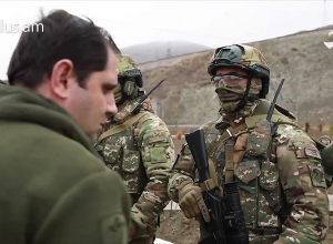 Պապիկյանը հանդիպել ու զրուցել է զինծառայողների հետ