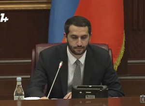 Պաշտոնյային տրվող արարողակարգային նվերները որոշել են չհաշվառել. բարեկամական շղթան հաշվի չի առնվելու