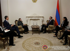 ԱԽ քարտուղար Արմեն Գրիգորյանն ընդունել է Լին Թրեյսիին