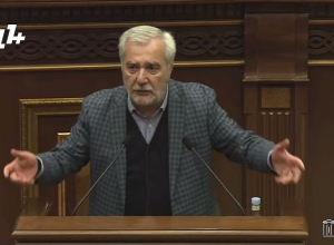 Начну со смерти Кикоса: премьер-министр не выстрелил бы