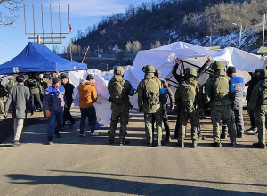 A group of Azerbaijanis  closed the Stepanakert-Goris highway
