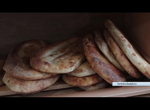 Дефицит некоторых продуктов в магазинах Степанакерта уже очевиден