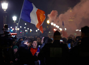 Պարտություն կրած Ֆրանսիայի հավաքականին շուքով դիմավորել են Փարիզում