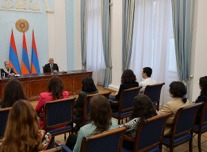 Նախագահ Խաչատուրյանը հյուրընկալել է «Եվրամիության երիտասարդ դեսպան» նախաձեռնության մասնակիցներին