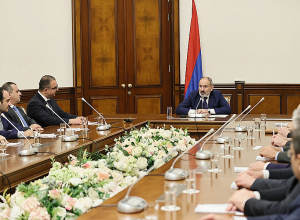Նիկոլ Փաշինյանը Ֆինանսների նախարարության աշխատակազմին է ներկայացրել նորանշանակ նախարար Վահե Հովհաննիսյանին