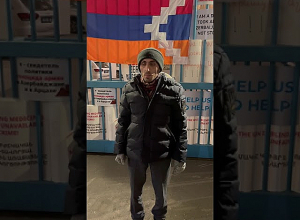 Արտակ Բեգլարյանը դադարեցնում է նստացույցը ՄԱԿ-ի գրասենյակի դիմաց, պայքարի այլ մեթոդների են անցնում