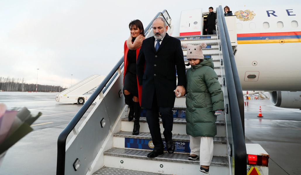 Փաշինյան Մեսկվա ընտանիքով