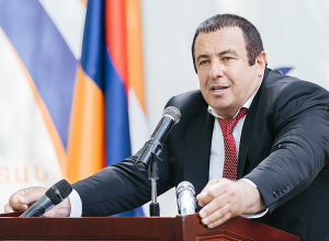 Մեր ժողովուրդն այսօր չի վստահում որևէ կուսակցության,իմ գործունեությունը լուսաբանելիս խնդրում եմ ինձ չներկայացնել որպես ԲՀԿ ղեկավար․ Ծառուկյան