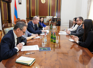 Вице-премьер Тигран Хачатрян принял делегацию ЕБРР