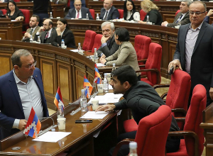 ԱԺ-քվորում է ապահովում՝ Կառավարության հետ հարց ու պատասխանի համար