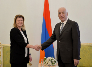 Նախագահ Վահագն Խաչատուրյանին հավատարմագրերն է հանձնել Հայաստանում Դանիայի նորանշանակ դեսպանը