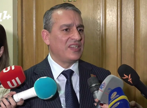 Мы правильно поступаем, говоря о деньгах: Хачатрян о реформах армии