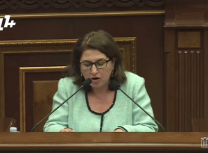 Այո, վախեցեք եւ վախով ապրեք, ճիշտ եք անում․ Կյուրեղյան