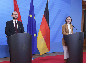 Выступление Арарата Мирзояна и ответы на вопросы журналистов во время совместной пресс-конференции с министром иностранных дел Германии Анналеной Бербок