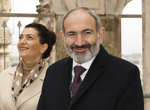 Премьер-министр с супругой отправится в Мюнхен