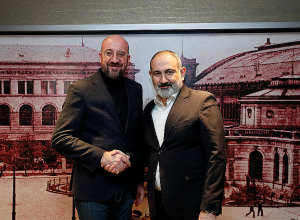 Премьер-министр Пашинян провёл неформальную встречу с Шарлем Мишелем