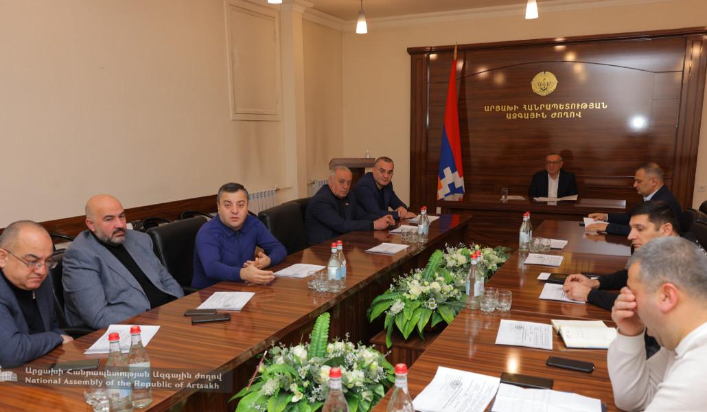 ԱԺ2
