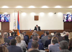 Երևանյան կանգառասրահների հարակից տարածքներում տեղադրվում են նոր աղբամաններ