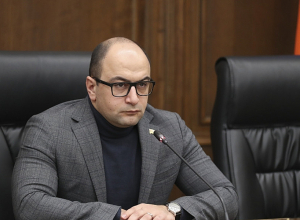 Փաշինյանը, «արևմտյան Ադրբեջանը» համեմատելով Արևմտյան Հայաստանի հետ, կրկնեց Ադրբեջանի հայտնի քաղաքական գործչի խոսքը. Հայկ Մամիջանյան