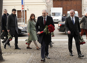 Վարչապետն այցելել է Կոնրադ Ադենաուեր հիմնադրամ, հարգանքի տուրք մատուցել Հայոց ցեղասպանության զոհերի հիշատակին