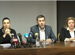 Լիազորությունները դադարեցված դատավոր Զարուհի Նախշքարյանի եվ իրավապաշտպանների ասուլիսը