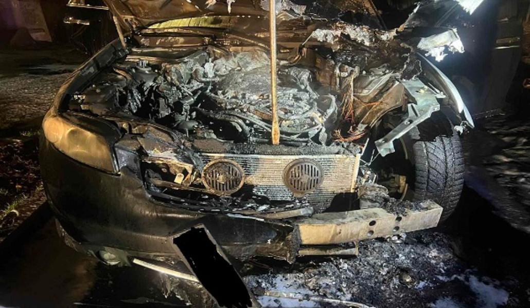 Հրդեհ ավտոմեքենայում (1)