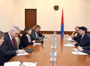 Վահե Հովհաննիսյանն այսօր ընդունել է Միջազգային ֆինանսական կորպորացիայի և ՀԲ գործընկերներին